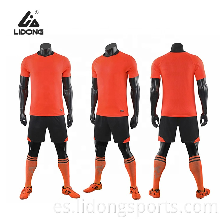 Nuevo diseño personalizado Impresión de sublimación barata Logos OEM Jersey Wear para kits de uniformes de clubes de fútbol